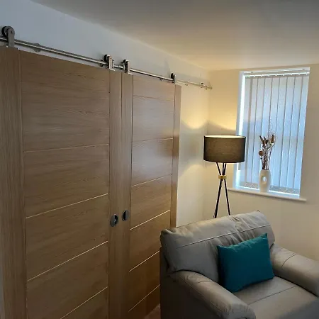 Semesterbostad 1 Bed Luxury In Leeds With Optional Hot Tub