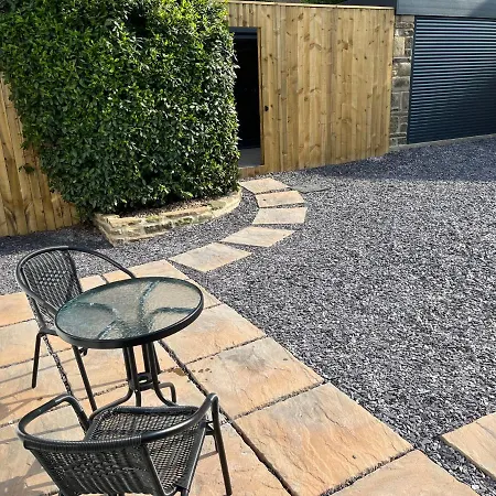 1 Bed Luxury In Leeds With Optional Hot Tub Semesterbostad